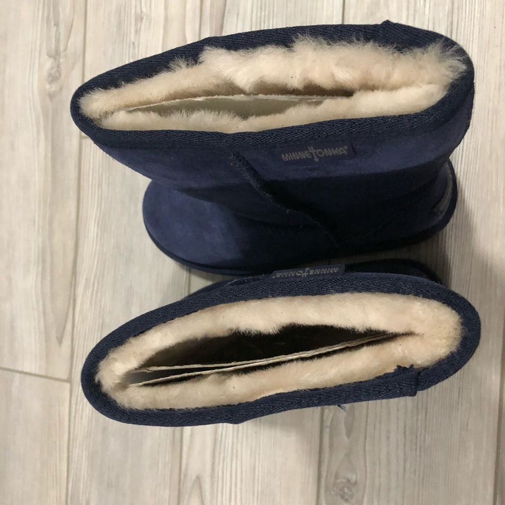 Minnetonka dark blue boots - Picture 3 of 4
